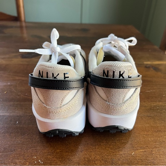 Nike Waffle White and Black Sneakers - Picture 2 of 9